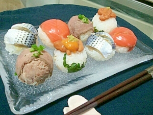 ころころ可愛いひと口サイズ❤手毬寿司