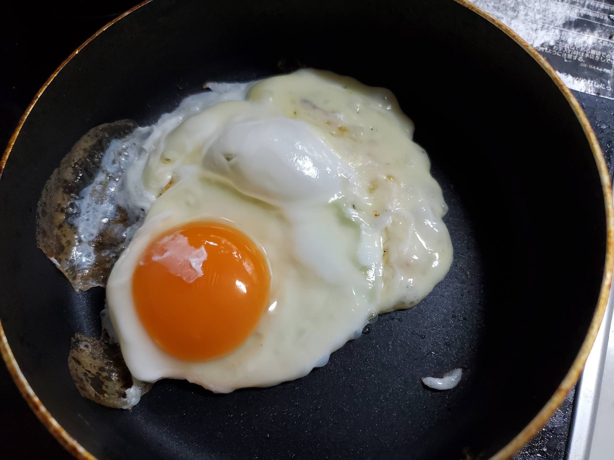 簡単美味しい！カリカリチーズ目玉焼き(*^^*)