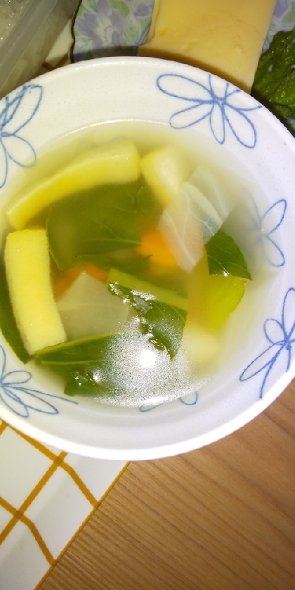 具だくさん！豆腐とえのきの味噌汁