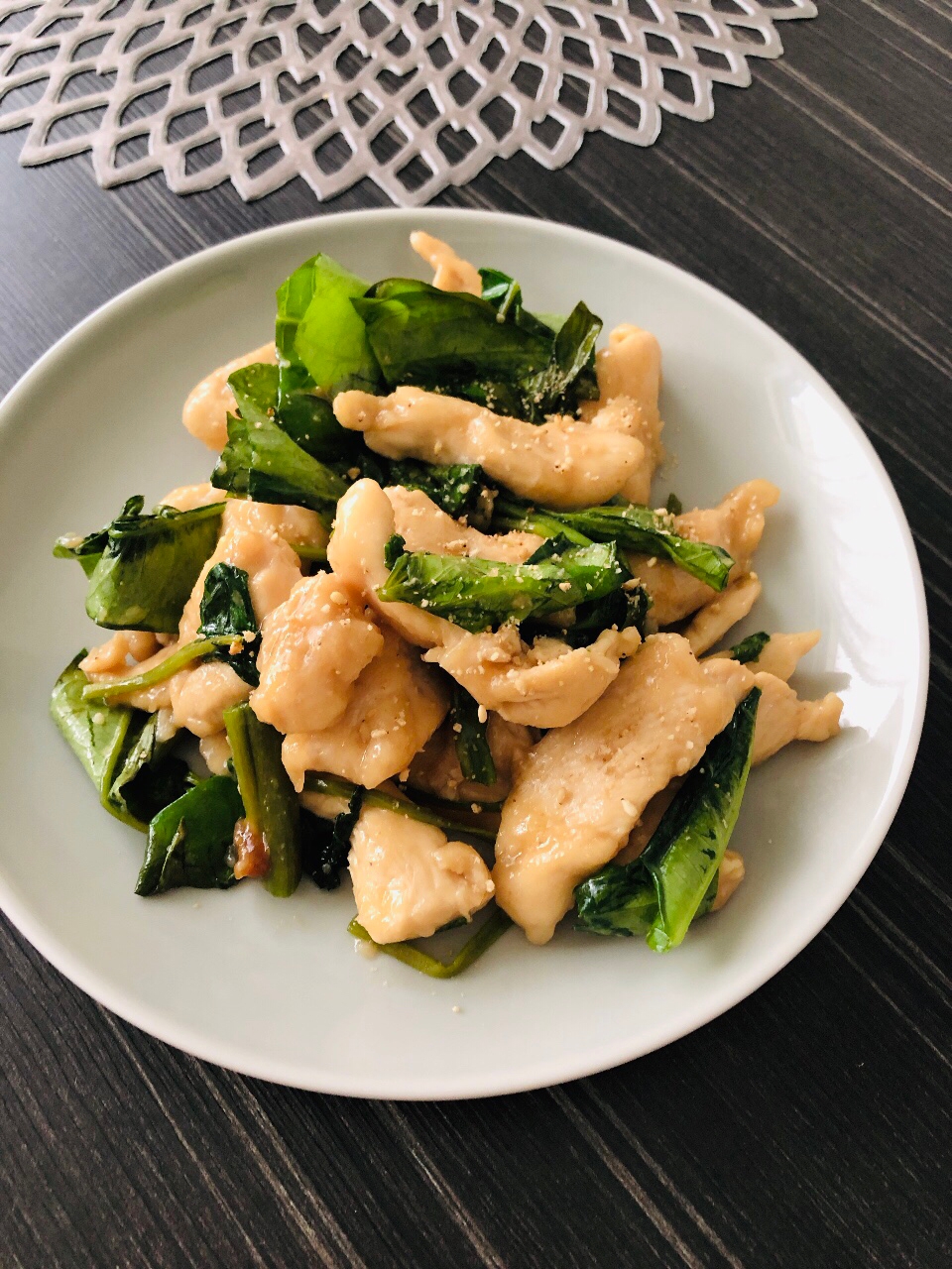 鶏むね肉と空芯菜のオイスター炒め