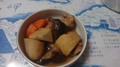 里芋と高野豆腐干し椎茸の煮物