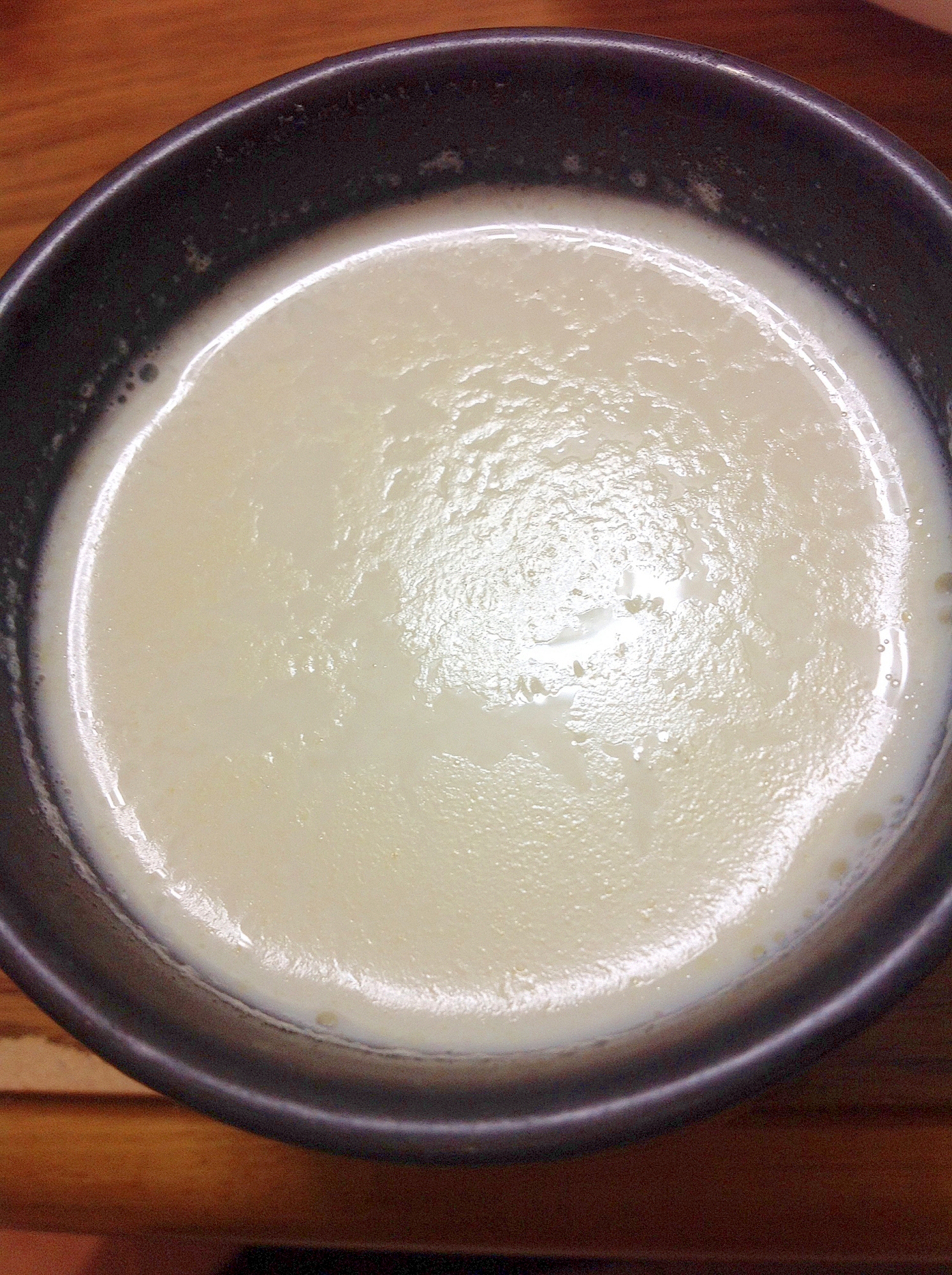 真っ白なカブのスープ