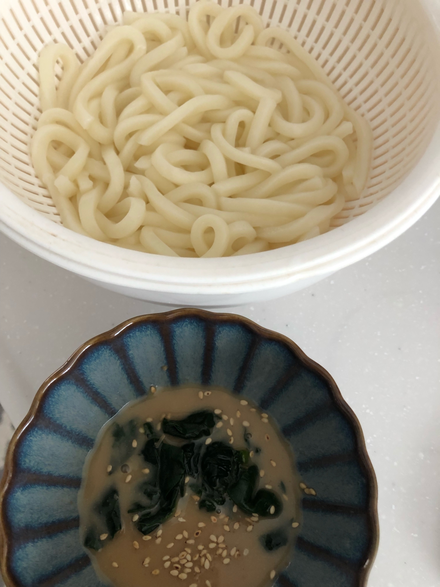 ほうれん草入り胡麻タレうどん