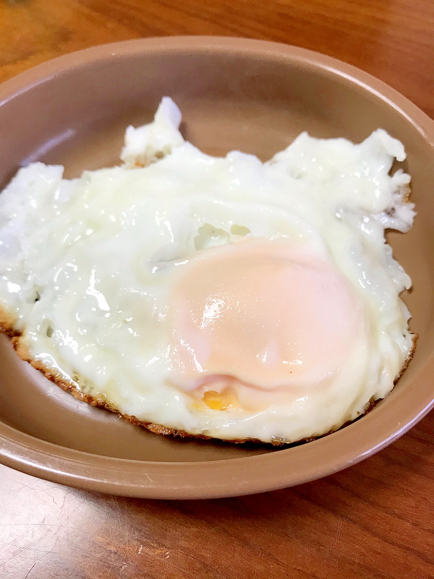 にんにくバターの目玉焼き