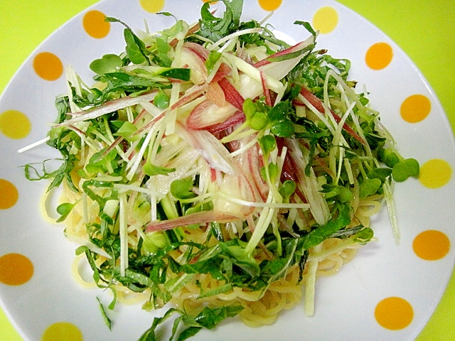 ミョウガと大葉きゅうりの冷やし中華