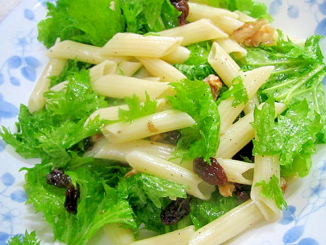 ワサビ菜のマカロニサラダ