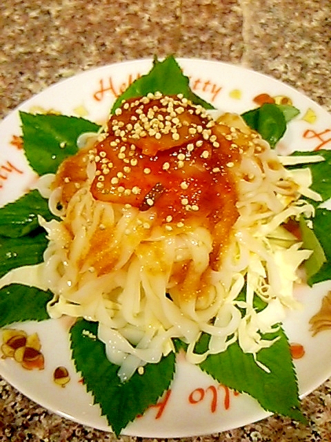 野菜たっぷり！こんにゃくうどん