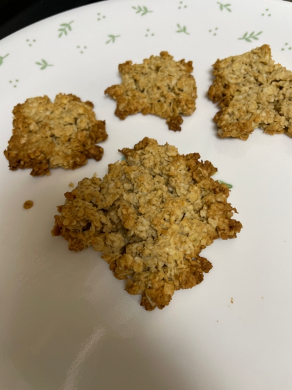 小麦粉・バター不要！オートミールクッキー
