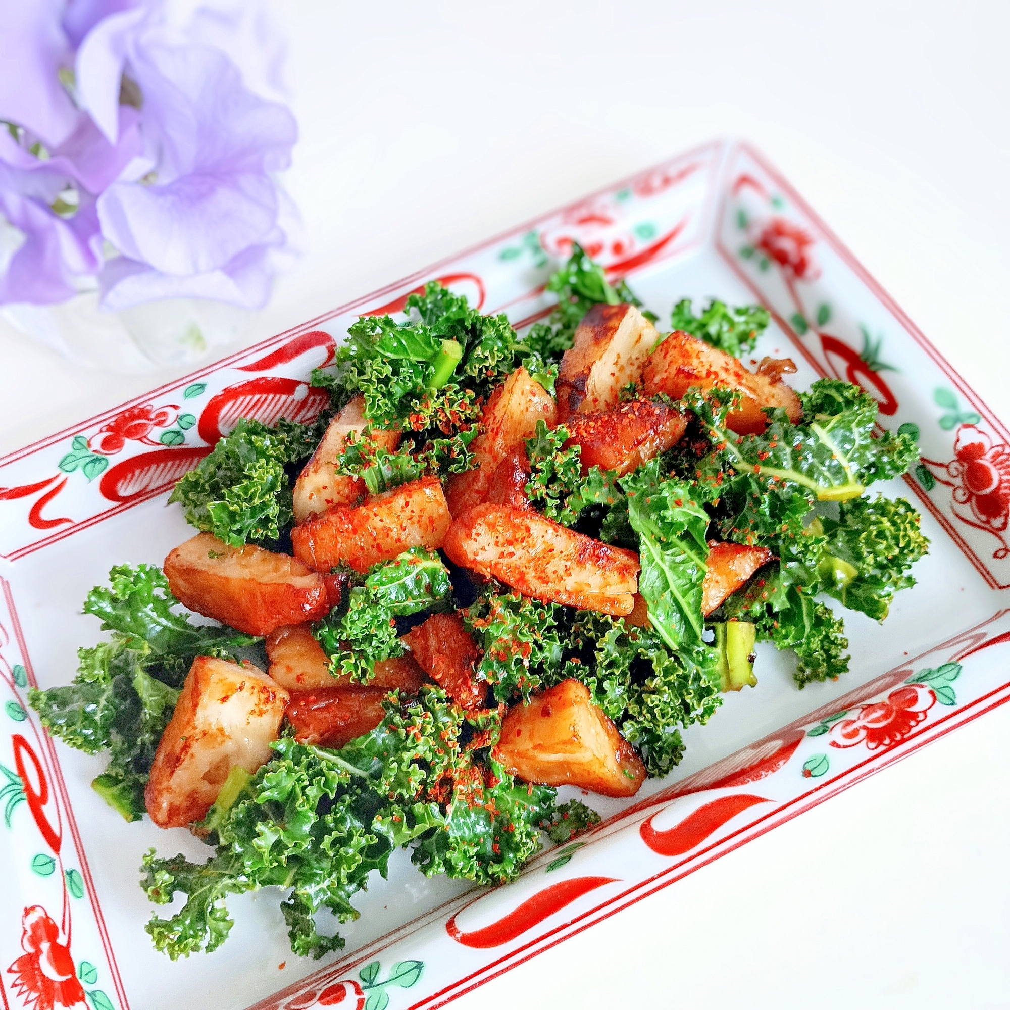 麹生活しましょ☘️玉ねぎ天とケールの炒めものꕤ୭*