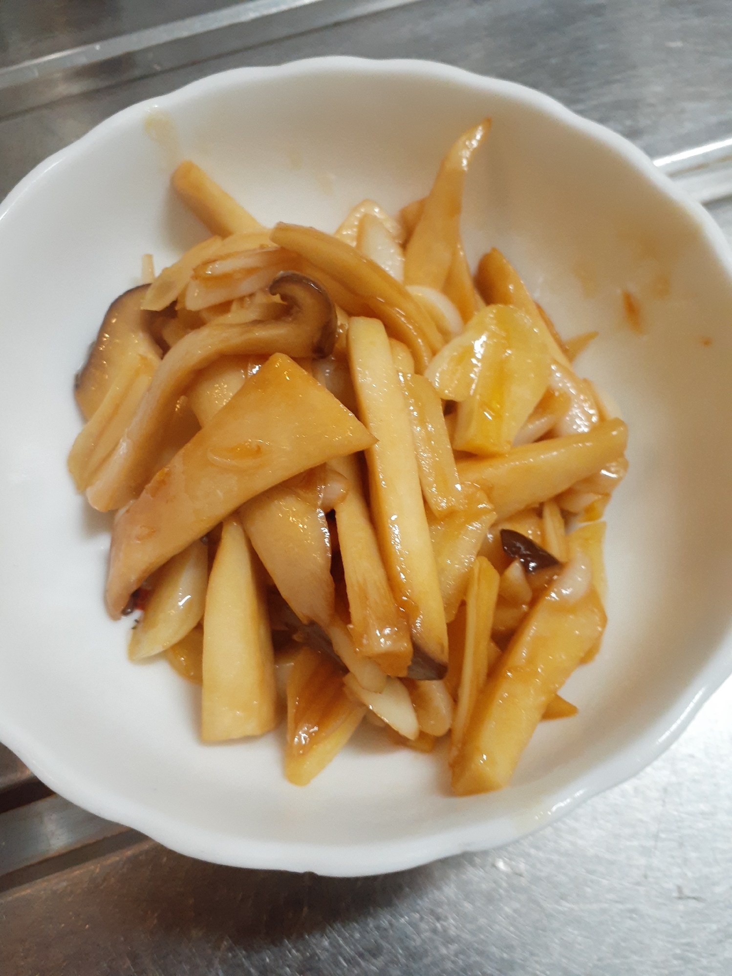 簡単!★エリンギのニンニクバター醤油炒め★