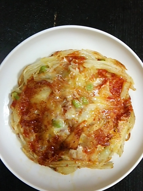 細切りポテトと枝豆のピザ