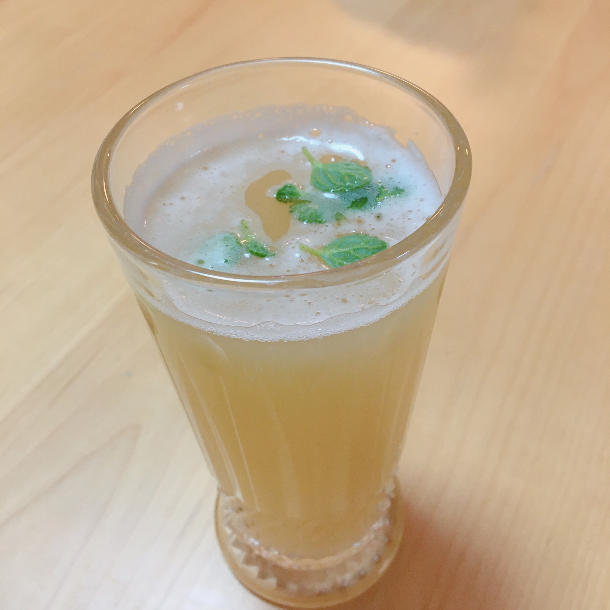 ノンアルコールビールとグレープフルーツカクテル レシピ 作り方 By 緑猫 楽天レシピ ノンアルコールビールとグレープフルーツカクテル レシピ 作り方 By 緑猫 楽天レシピ