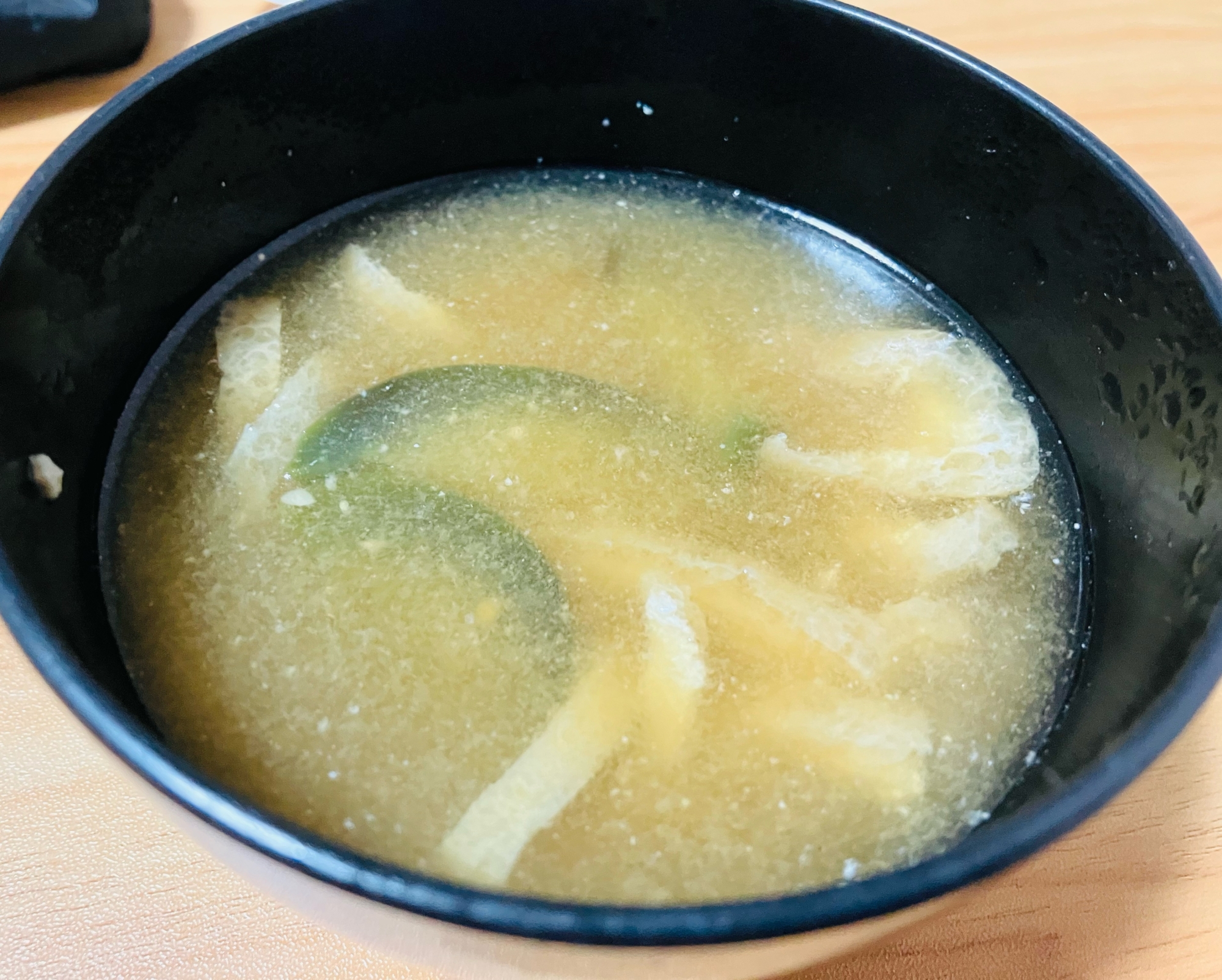 油揚げとナスの味噌汁