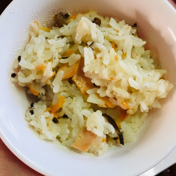 1歳 鮭とひじきの炊き込みご飯 レシピ 作り方 By かなぽ223 楽天レシピ 1歳 鮭とひじきの炊き込みご飯 レシピ 作り方 By かなぽ223 楽天レシピ