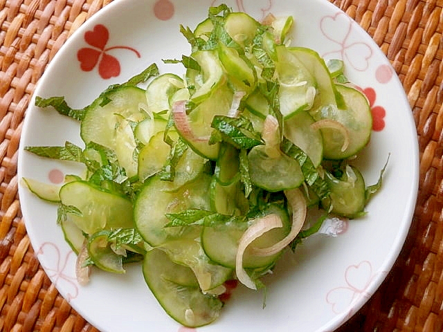 おすすめ！きゅうり・大葉・みょうがの塩もみ