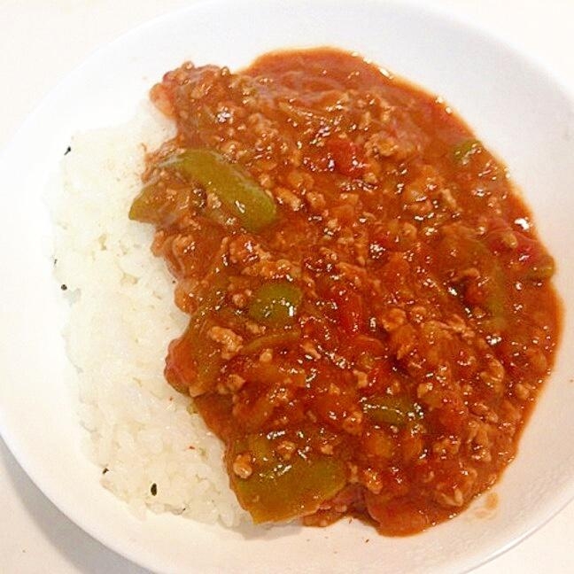 赤青ピーマンたっぷりの☆キーマカレー