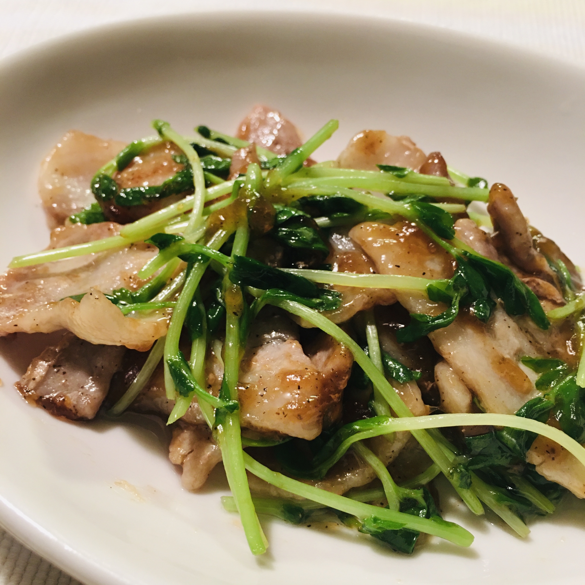 豚バラ肉と豆苗の旨ダレ炒め レシピ 作り方 By まゆもかちん 楽天レシピ