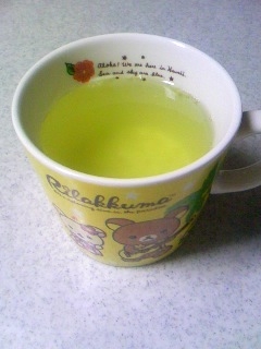温かい緑茶に生姜で、ホッとあたたまりますね。これから夏の冷房で冷えた体に、いいかも～♪
レシピ、ありがとう～♪