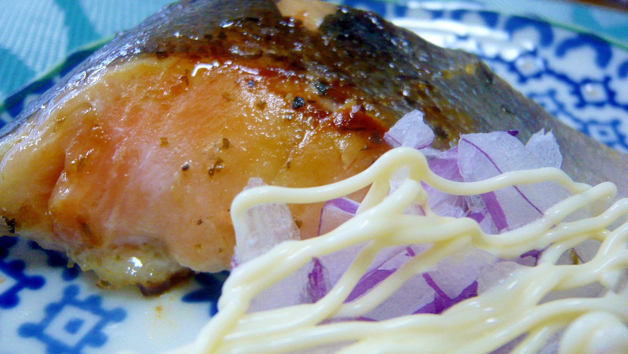 ♥　焼き鮭の紫玉ねぎ添え　♥
