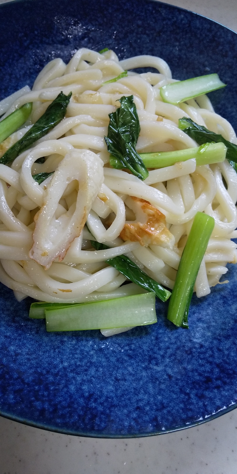 白だしde小松菜とちくわの焼きうどん☆