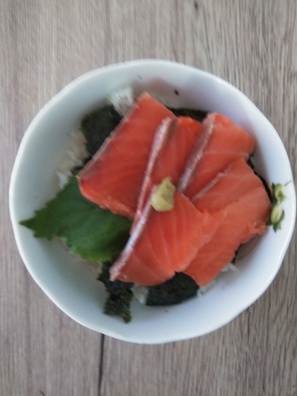 海鮮丼