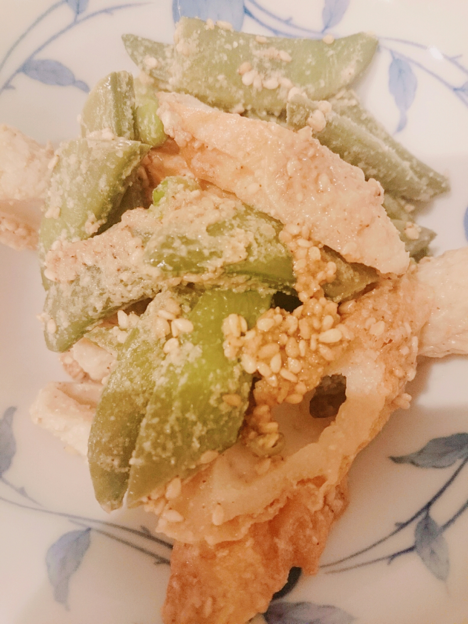 スナップえんどうとちくわのごま和え