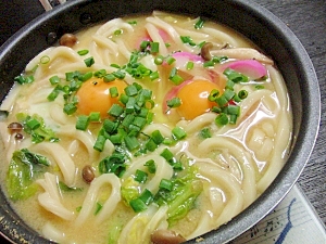 簡単！味噌煮込みうどん♪