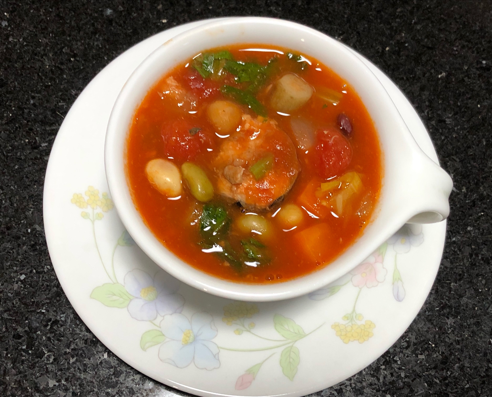 食材整理にも！な〜んでも屋なミネストローネ♪