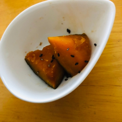 かぼちゃの麺つゆ黒ごま煮(*^^*)☆