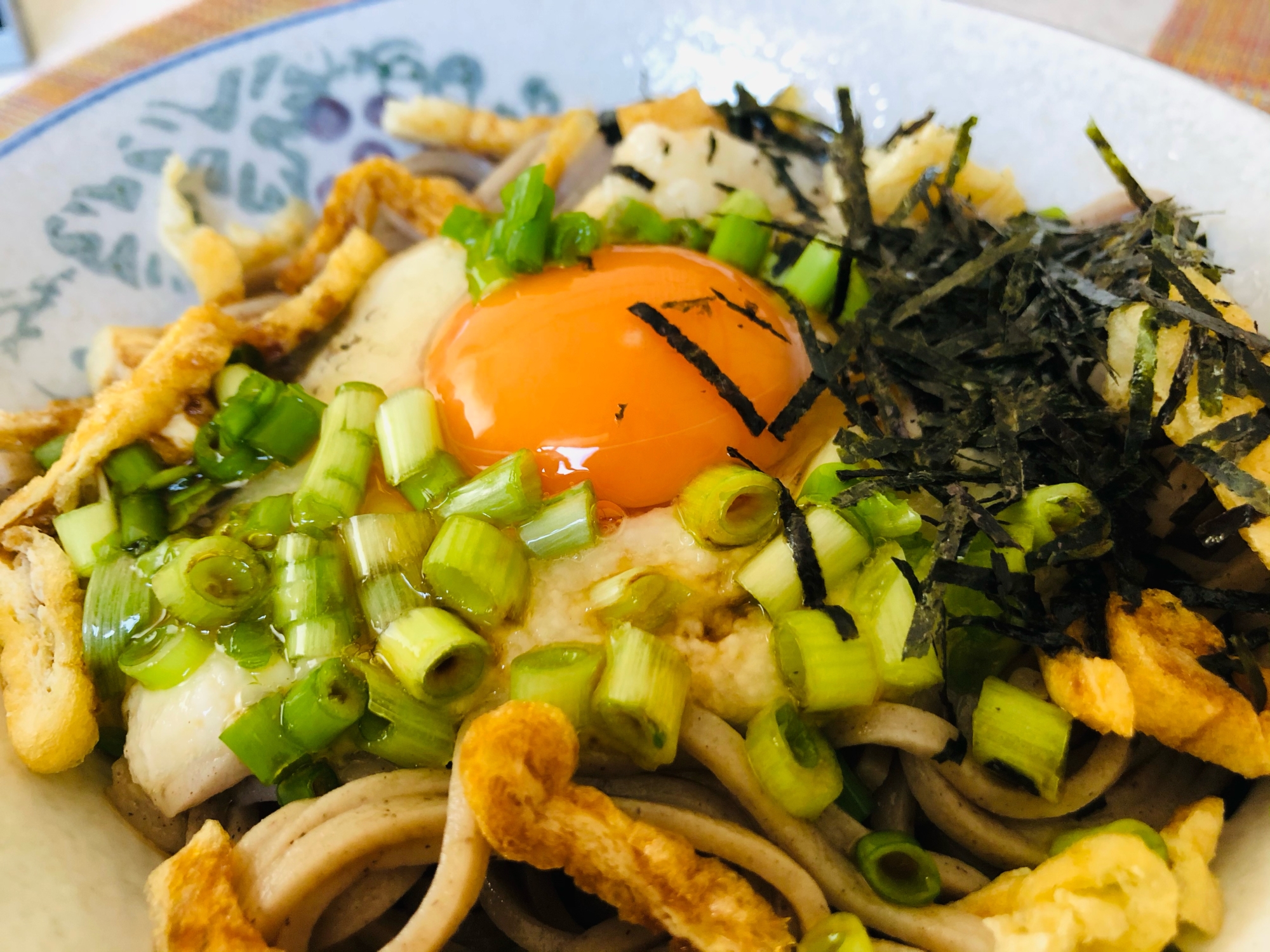 調味料２つで作る♪ 月見とろろのぶっかけ蕎麦