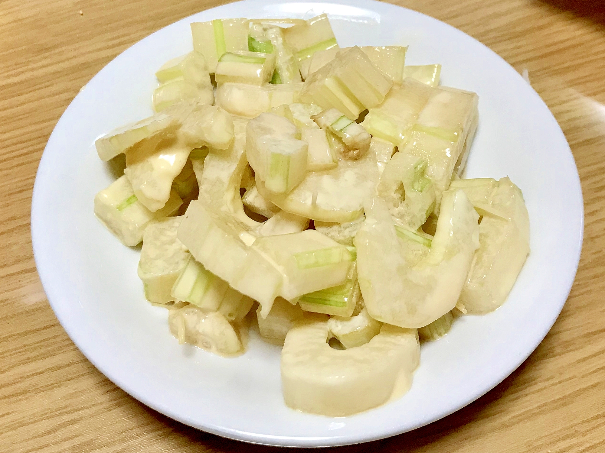 セロリの醤油マヨネーズ