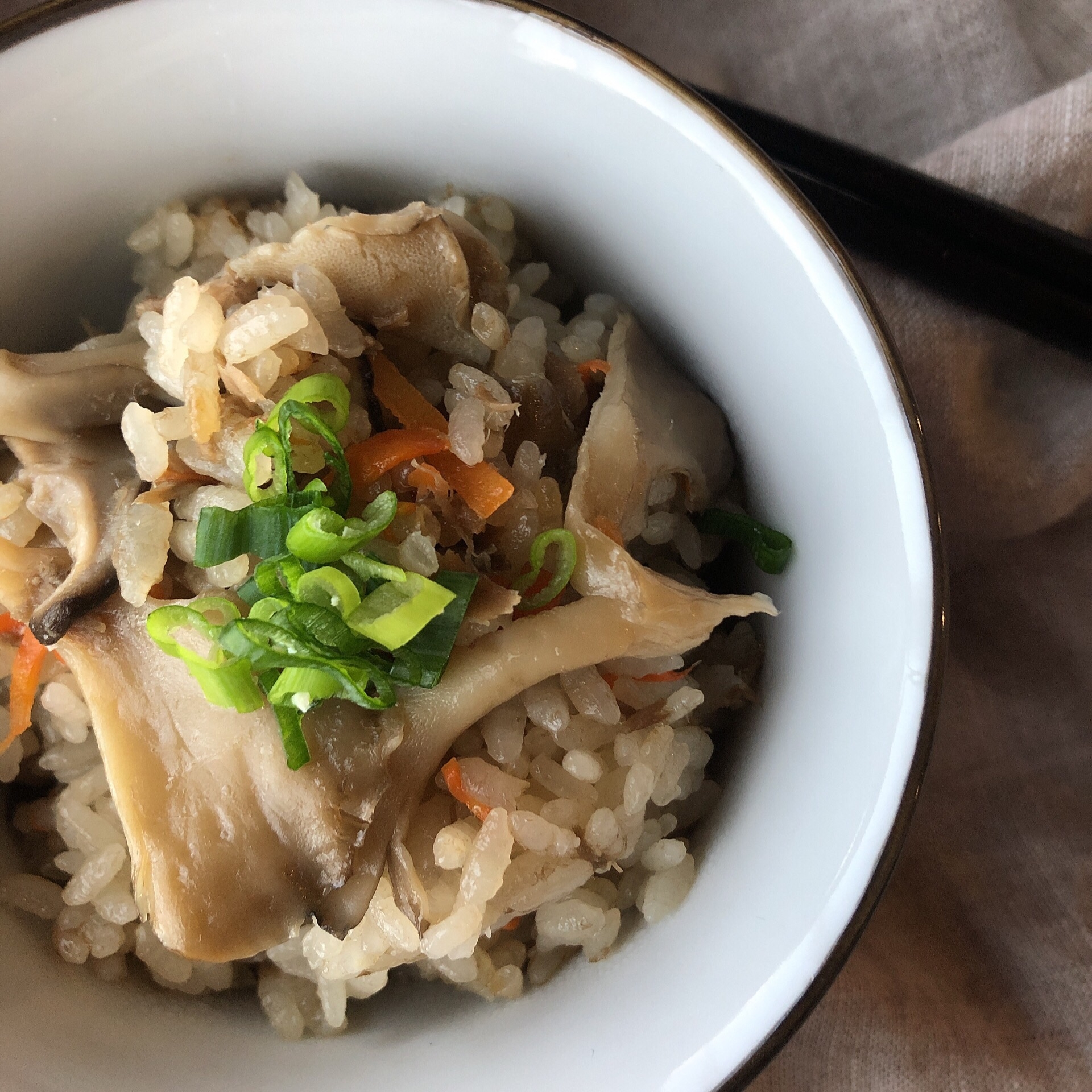 \下味をつけた、食いしん坊のマイタケご飯♡/