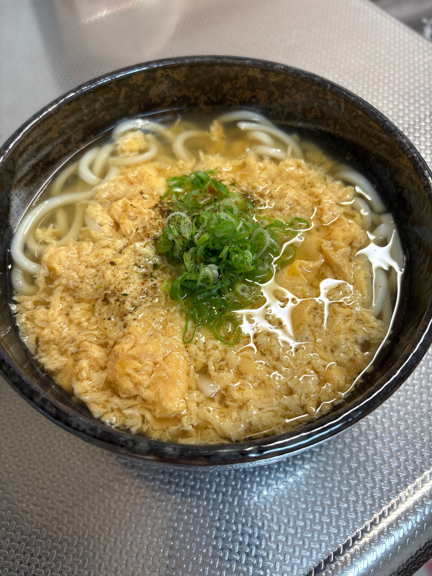 シンプル。玉子とじうどん。