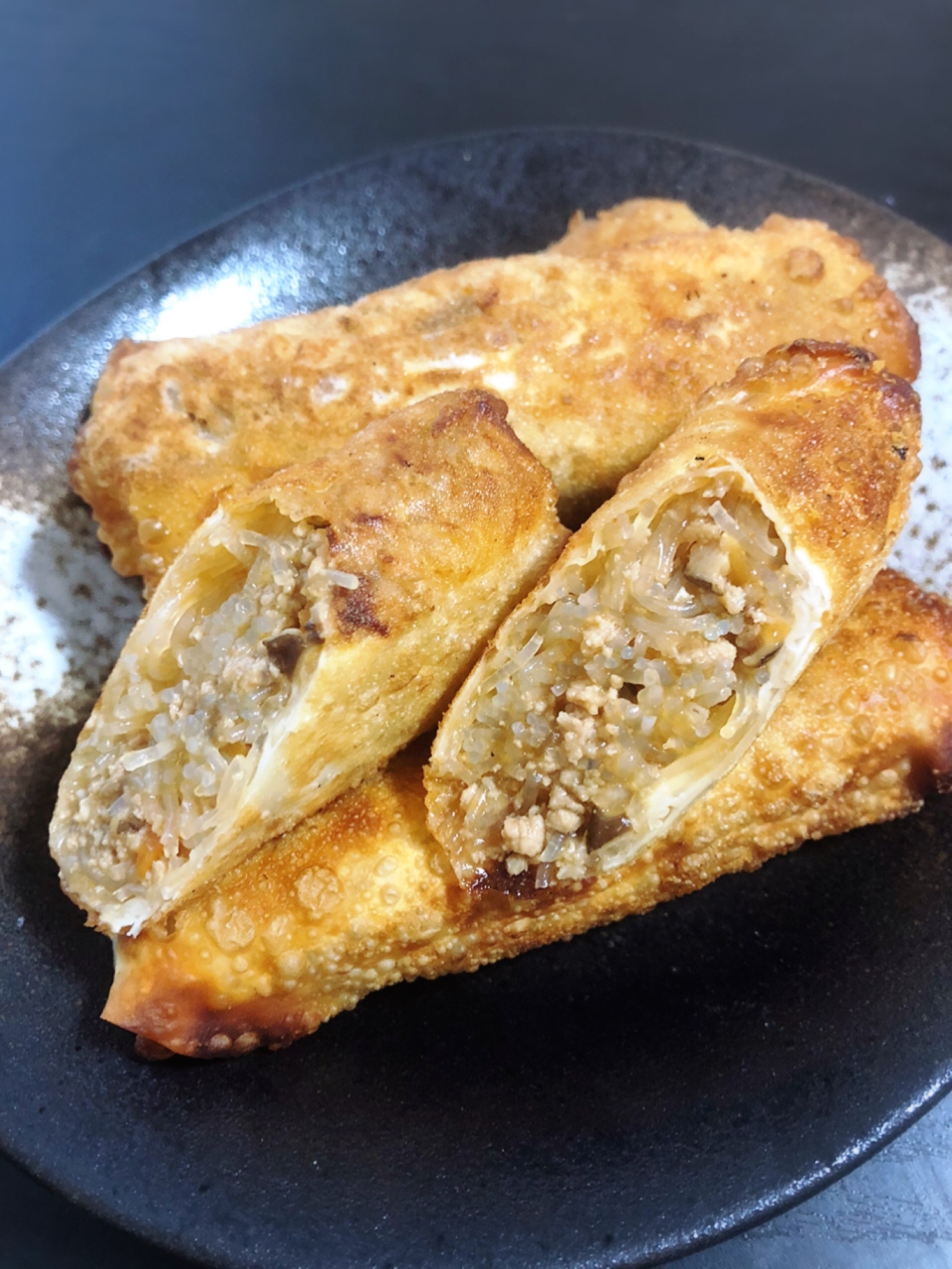 余った麻婆豆腐で!リメイク春巻き