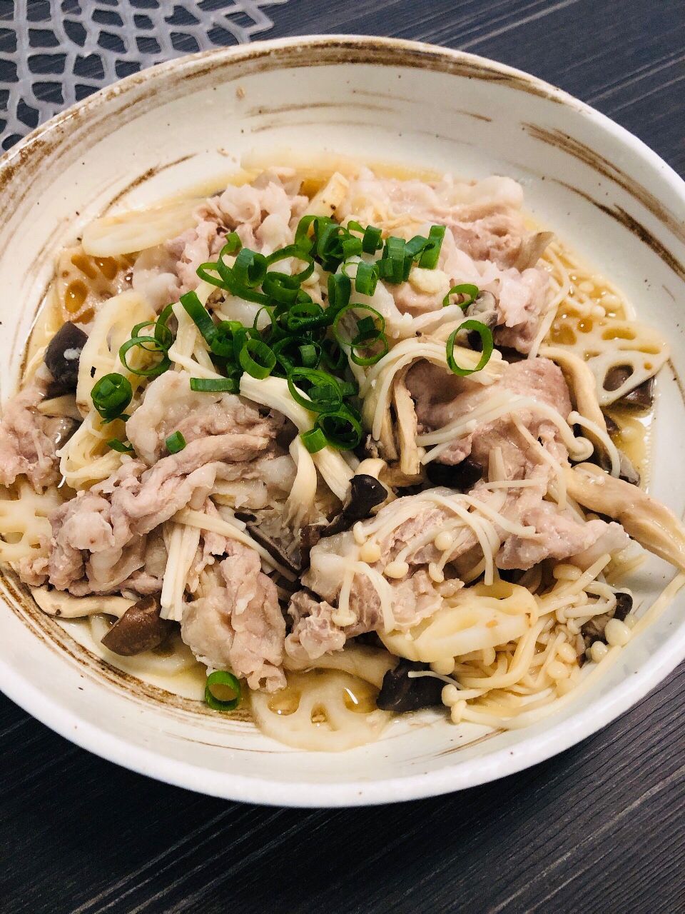 きのこたっぷり☆豚肉と蓮根の麺つゆレンジ蒸し