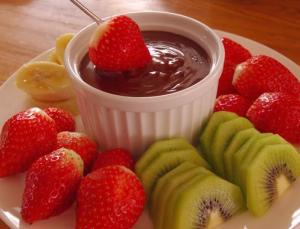 簡単チョコレートフォンデュ レシピ 作り方 By Fraise 楽天レシピ 簡単チョコレートフォンデュ レシピ 作り方 By Fraise 楽天レシピ