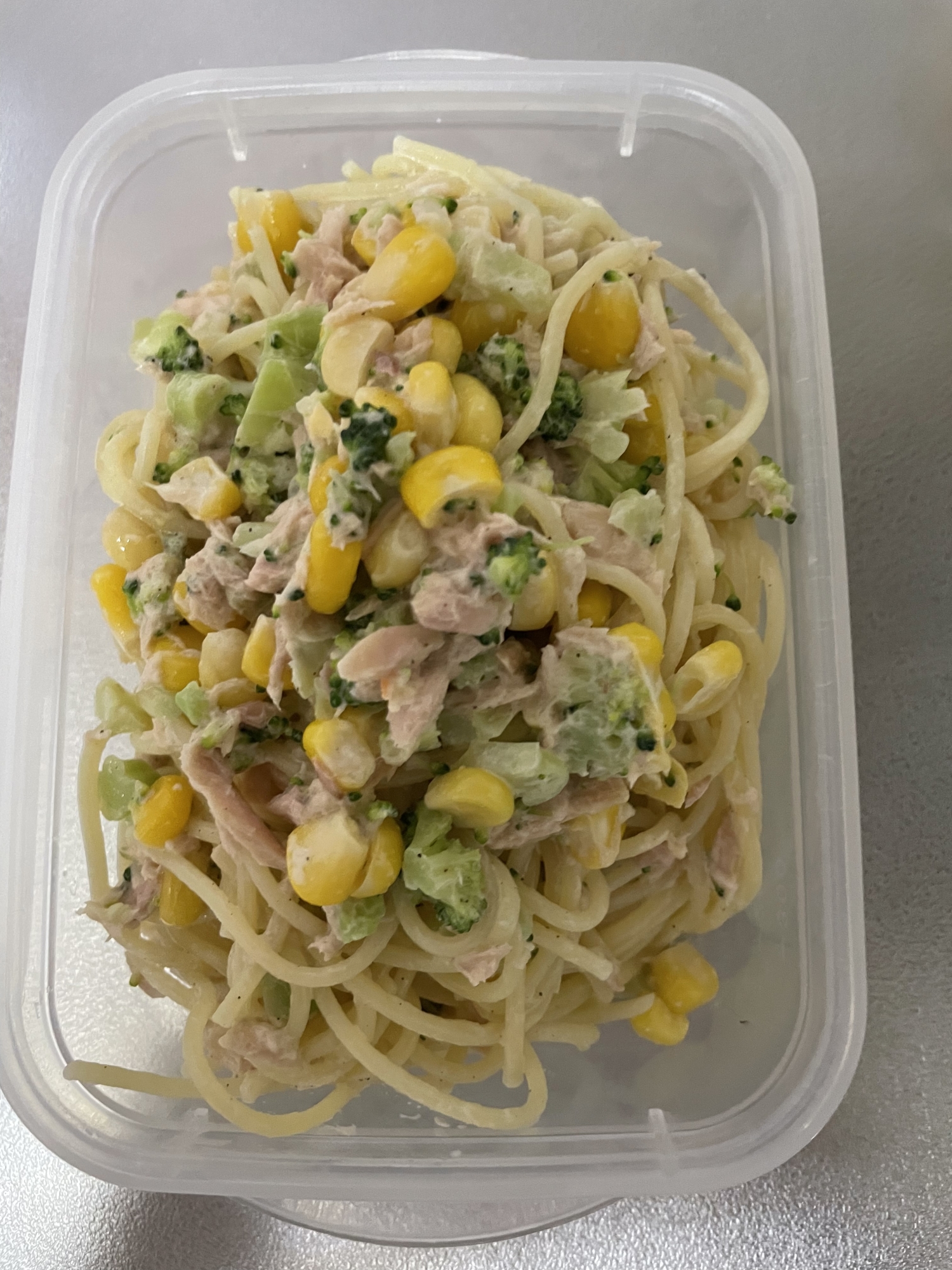 幼児食 ブロッコリーとコーンのパスタサラダ