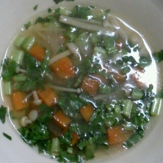 ニラたっぷり中華スープ