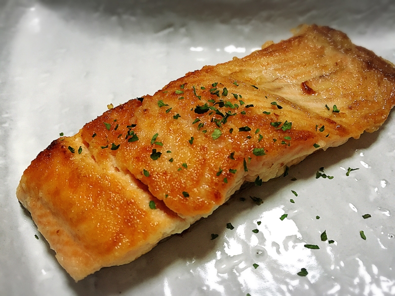 カリッと焼き上げ 桜鱒のムニエル レシピ 作り方 By Aki Baaachan 318 楽天レシピ カリッと焼き上げ 桜鱒のムニエル レシピ 作り方 By Aki Baaachan 318 楽天レシピ