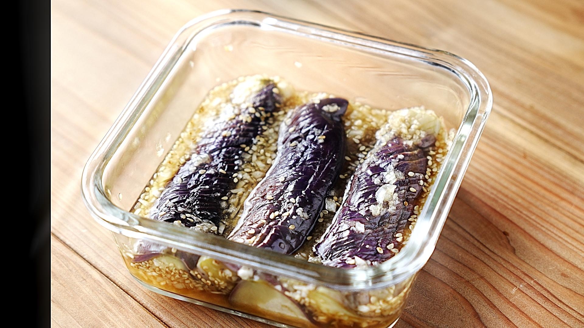 レンジで簡単！タレまで美味いなすの絶品漬け♪