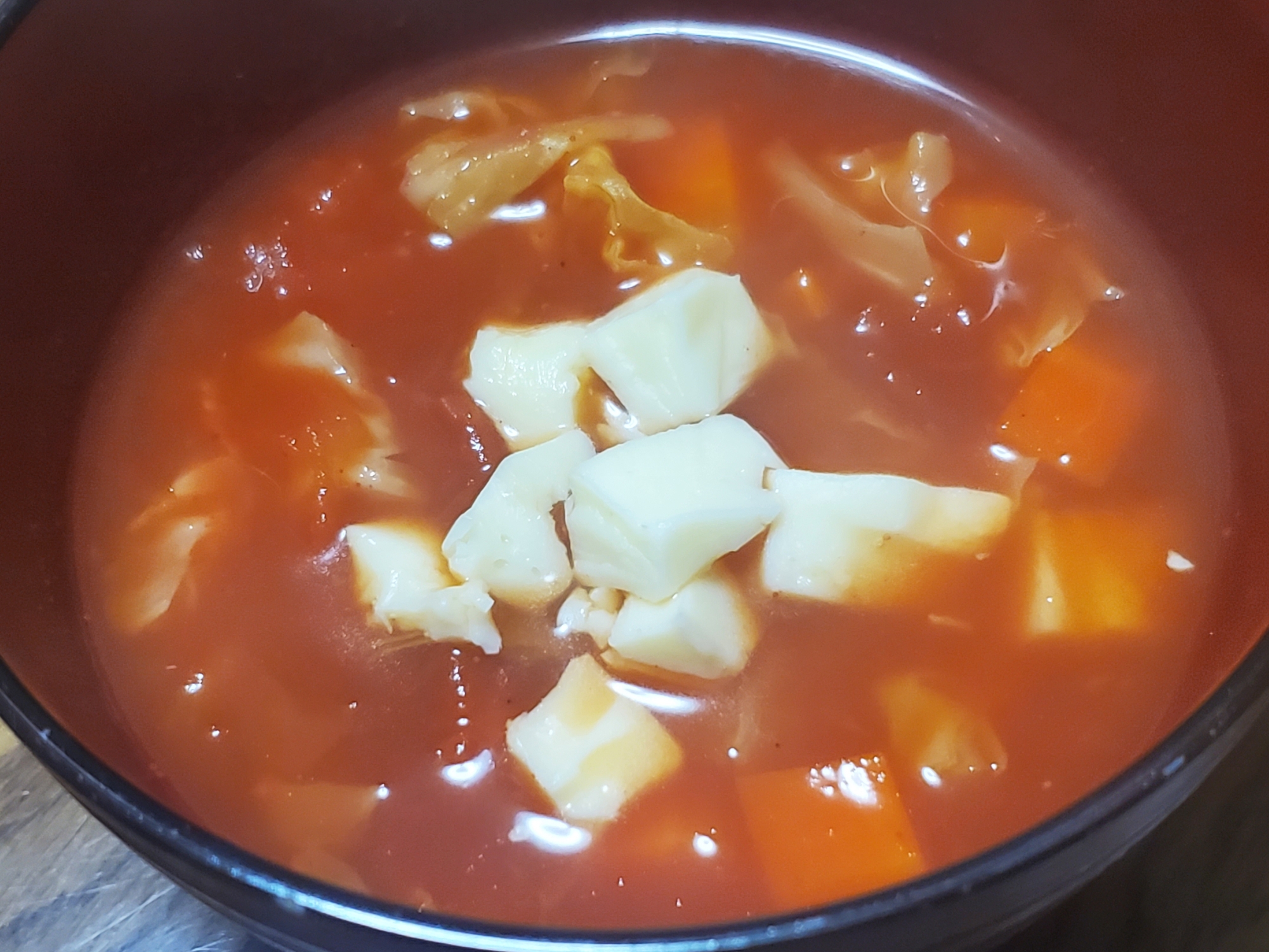 春キャベツのトマトスープ