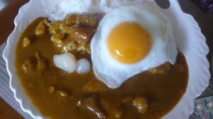 目玉焼きカレーピラフ