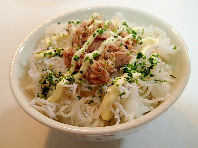 青のり/マヨで　釜揚げしらすとツナのご飯