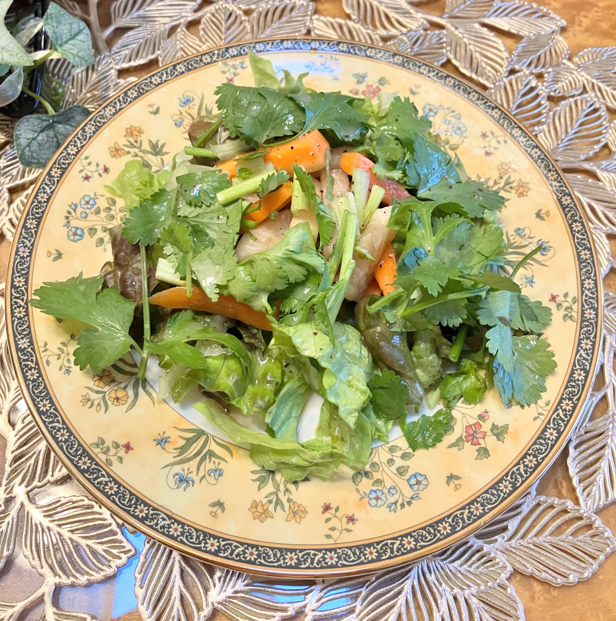 芳醇な香り〜ベトナムサラダ〜