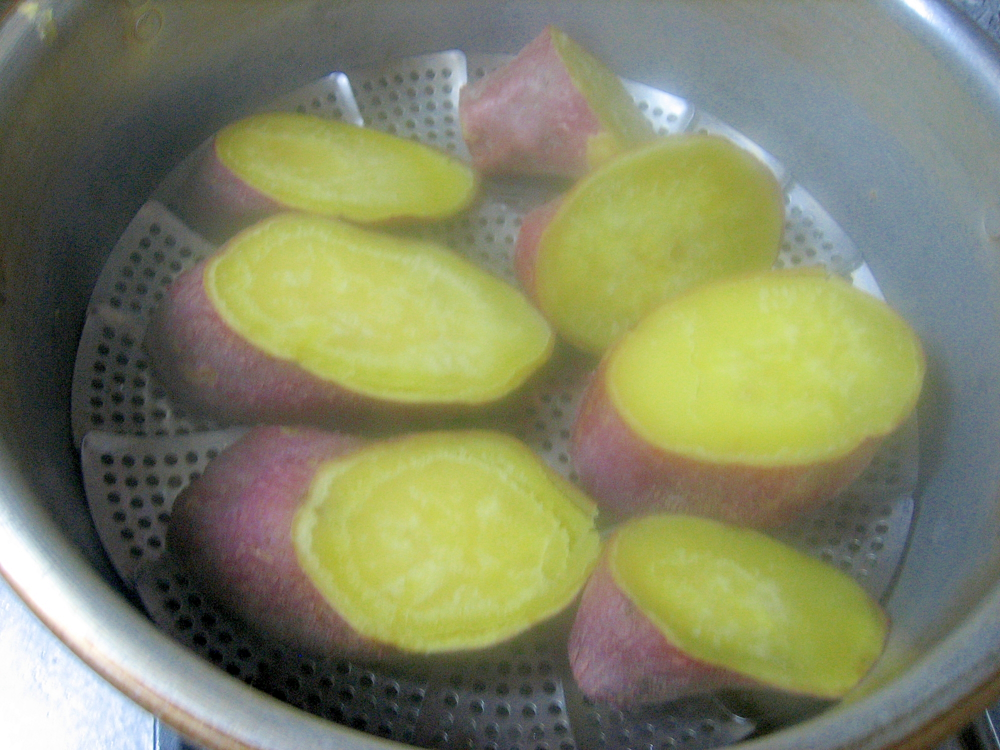 サツマイモを使った蒸し芋の作り方