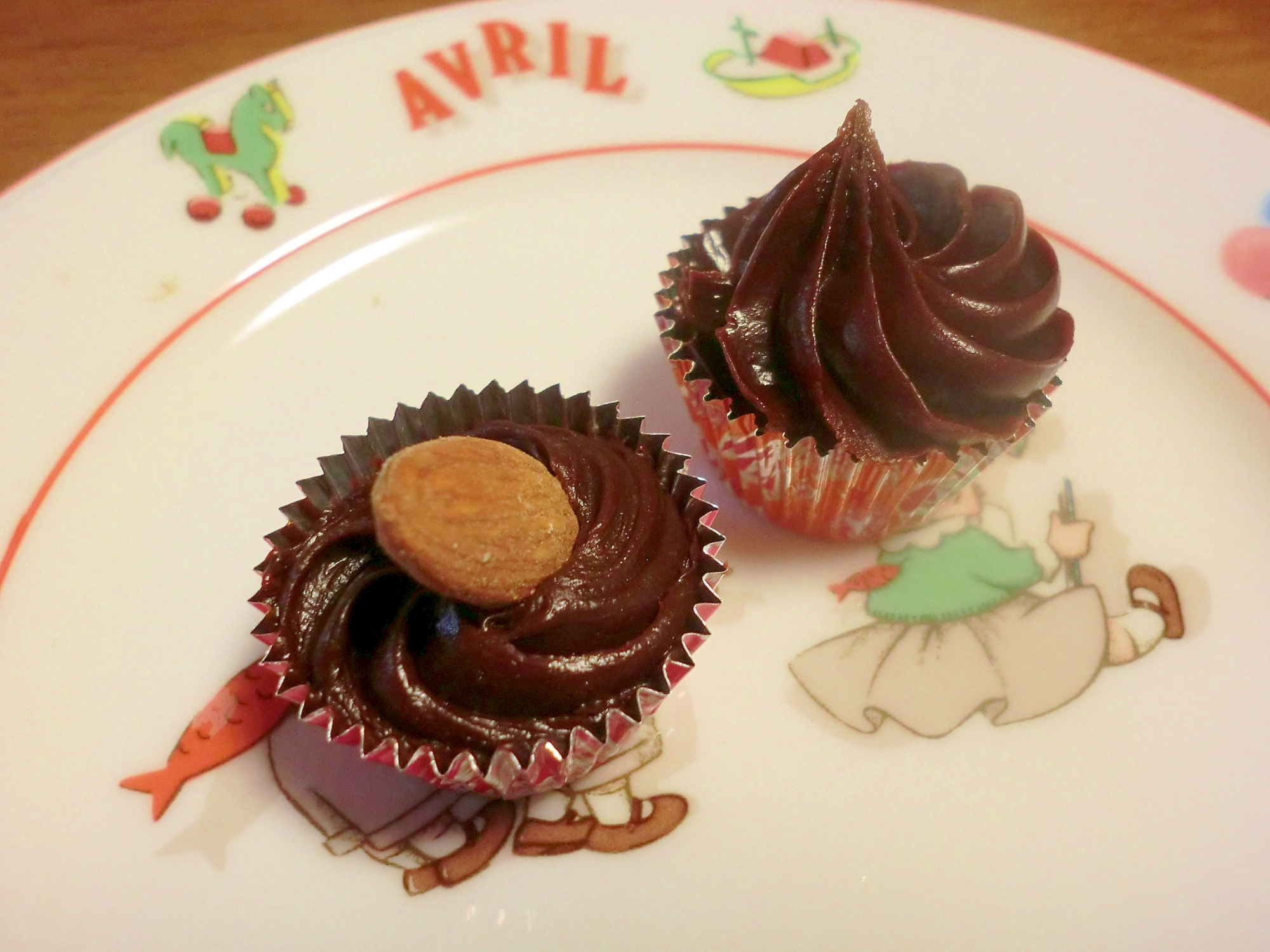 簡単カップチョコ レシピ 作り方 By みきはうす店主 楽天レシピ