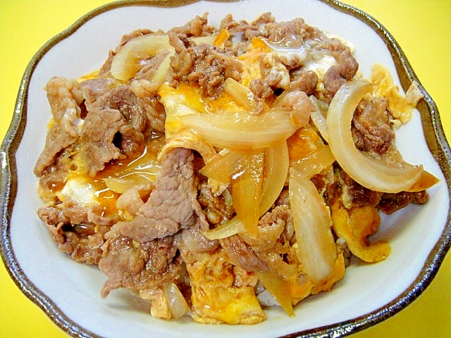 牛肉の卵とじ丼