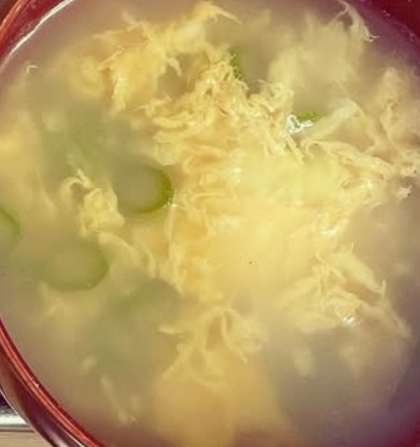 アスパラと卵のコンソメスープ