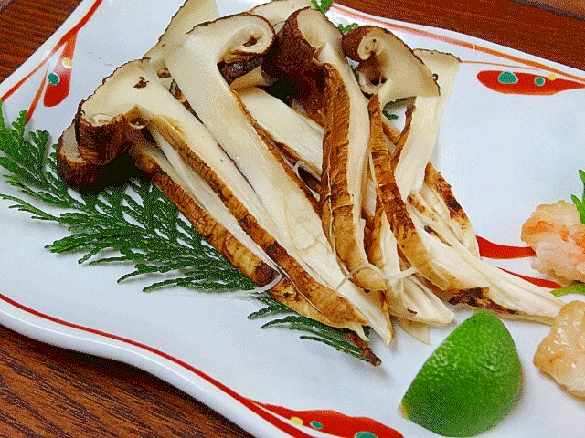 酒にしっとり浸して 絶品 焼き松茸 レシピ 作り方 By Startrek 楽天レシピ