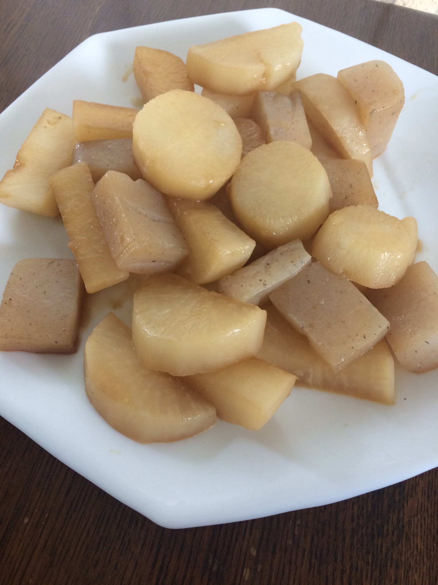 薄味だけど美味しい 大根とこんにゃくの煮物 レシピ 作り方 By けけり 楽天レシピ